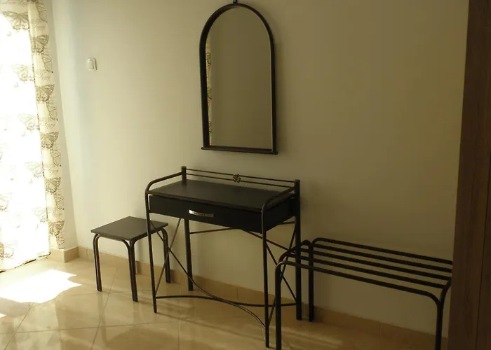 Nikolakakis Rooms Lavrio