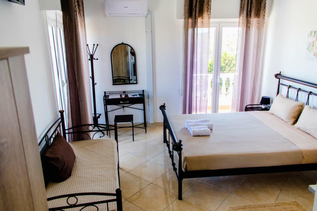 Nikolakakis 3* Lávrion